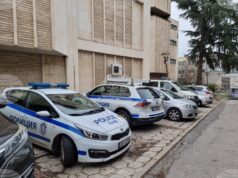 Шофьор, употребил наркотици, се ударил с автомобила си последователно в две превозни средства в Дупница, има пострадал