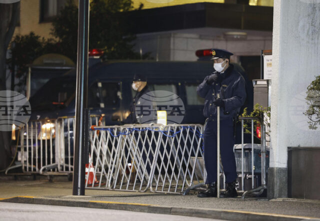 Япония изрази съжаление пред Китай и арестува войник, заподозрян в проникване в китайското посолство