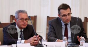 „ДПС-Ново начало“ иска изслушване на финансовия министър и ръководителите на „Митниците“, Държавния резерв и “Лукойл” за опасността от горивна криза