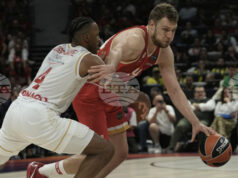 Александър Везенков изведе Олимпиакос до победа над Лион-Вильорбан, гърците оглавиха класирането в баскетболната Евролига Александър Везенков изведе Олимпиакос до победа над Лион-Вильорбан, гърците оглавиха класирането в баскетболната Евролига