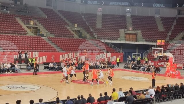 В София Апоел Тел Авив нанесе четвърта поредна загуба на Фенербахче в баскетболната Евролига