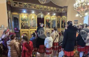 В добричкия квартал “Рилци” направиха възстановка на обичая лазаруване