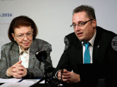 Важно е Гърция и България да засилят своите културни връзки, каза гръцкият министър на културата Лина Мендони