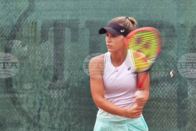 Гергана Топалова се класира за четвъртфиналите на сингъл на турнир по тенис в Аржентина