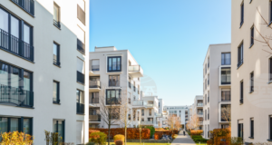 Жилищният пазар в България преминава от еуфория към нормализация, сочи анализ