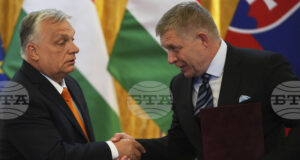 За вдигане на европейските санкциите срещу руския петрол и газ се обявиха премиерите на Словакия и Унгария