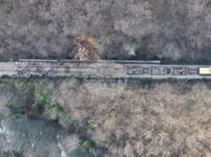 Локомотивът от железопътния инцидент край Стайновци е отстранен от линията, работници извършват реконструкция на железния път