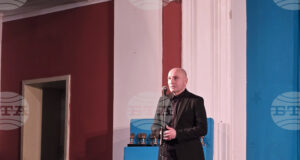 Над 100 млади изпълнители участват в националния конкурс "Звездици за Лора" в Свищов