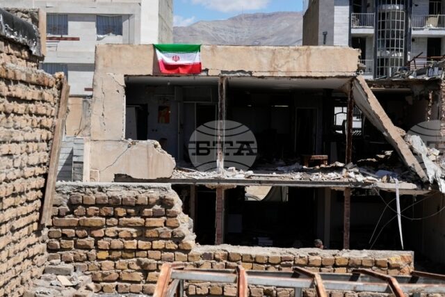 Няколко взрива отекнаха в Техеран Няколко взрива отекнаха в Техеран