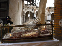 ОБЗОР
Италианската столица на културата Л'Акуила си спомня за жертвите на катастрофалното земетресение от 2009 година ОБЗОР
Италианската столица на културата Л'Акуила си спомня за жертвите на катастрофалното земетресение от 2009 година