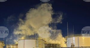 ОБНОВЕНА Украйна нанесе удари по нефтопреработвателно предприятие и пристанище в Русия, съобщи командирът на украинските безпилотни сили