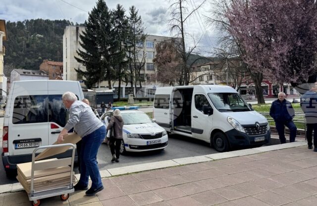 Общините в Кюстендилска област са получили 230 паравана за секциите на предстоящите избори