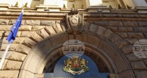 Откриване на консулства, образователни програми и компенсации за родители ще обсъди Министерският съвет