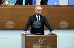 Председателят на "Възраждане" Костадин Костадинов.