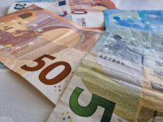 Полицията в Плевен задържа чужденец, опитал да пазарува с фалшива евро банкнота