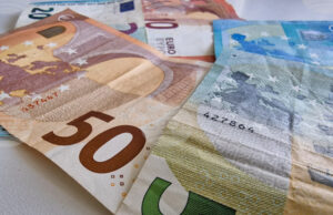 Полицията в Плевен задържа чужденец, опитал да пазарува с фалшива евро банкнота