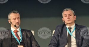 Правим всичко възможно да спасим цялата инвестиция за хеликоптерите за спешна помощ и базите им, каза здравният министър Михаил Околийски