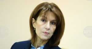 Предприели сме по-строги мерки и няма да допускаме смени в секционните комисии без законово основание, заяви председателят на ЦИК Камелия Нейкова