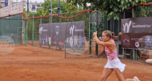 Росица Денчева победи полуфиналистка от „Ролан Гарос“ на турнир по тенис в Италия