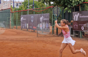 Росица Денчева победи полуфиналистка от „Ролан Гарос“ на турнир по тенис в Италия
