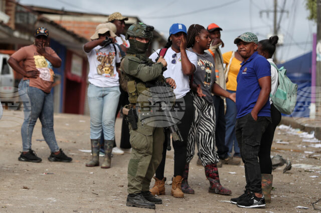 Ръководител в разузнавателната служба на Колумбия подаде оставка след скандал