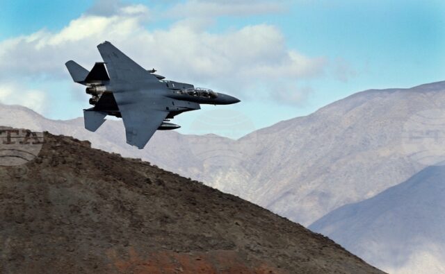 Спасен е бил вторият пилот на сваления над Иран американски Спасен е бил вторият пилот на сваления над Иран американски самолет Ф-15, съобщават Ройтерс и "Аксиос"