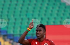 Сръбският шампион Цървена звезда (Белград) се интересува от халфа на ЦСКА Джеймс Eтo'o, твърди камерунско издание