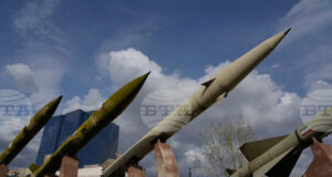 Техеран отхвърли предложение на САЩ за 48-часово примирие, съобщи иранска агенция; Израел каза, че ракети летят към негова територия от Иран