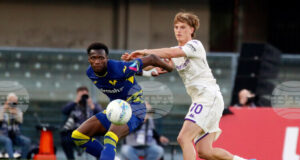 Фиорентина се добра до минимален успех срещу Верона в Серия А