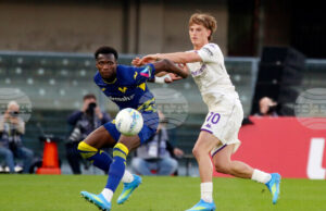 Фиорентина се добра до минимален успех срещу Верона в Серия А