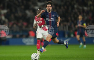 Халфът на ПСЖ Витиня преди сблъсъка с Ливърпул: „Познаваме футбола, няма фаворит в тези мачове“ Халфът на ПСЖ Витиня преди сблъсъка с Ливърпул: "Познаваме футбола, няма фаворит в тези мачове"