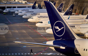 Полетите на „Луфтханза“ се върнаха към нормалния си график, съобщиха от компанията,