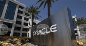 „Оракъл“ назначи Хилари Максън за финансов директор