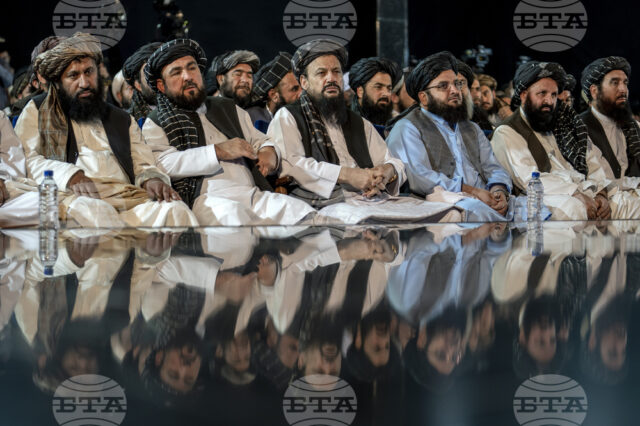 Лидери на талибаните присъстват на церемония по повод 10-ата годишнина от смъртта на молла Мохамад Омар, основателя на Ислямското движение на талибаните, в Кабул, Афганистан, 11 май 2023 г.