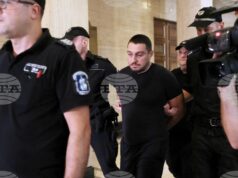ОБНОВЕНА Софийският градски съд остави в ареста мъжа, задържан да превозва големи количества наркотици в колата си с бебе на задната седалка ОБНОВЕНА Софийският градски съд остави в ареста мъжа, задържан да превозва големи количества наркотици в колата си с бебе на задната седалка